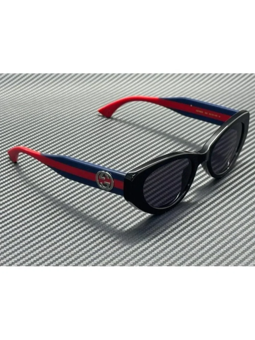 New Gucci Women Black Sunglasses 52-21-145